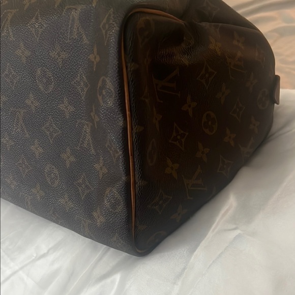 Louis Vuitton Speedy 30 Bag - Picture 12 of 13